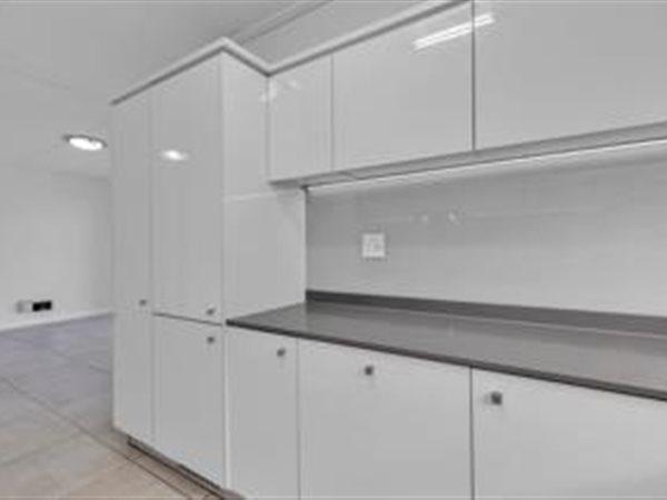 To Let 3 Bedroom Property for Rent in Waterfall Eastern Cape